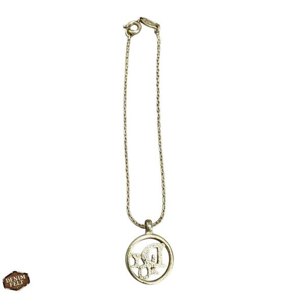Christian Dior Vintage Gold-Tone “Dior” Logo Charm Pendant Bracelet 17” | RARE!! - Picture 3 of 16